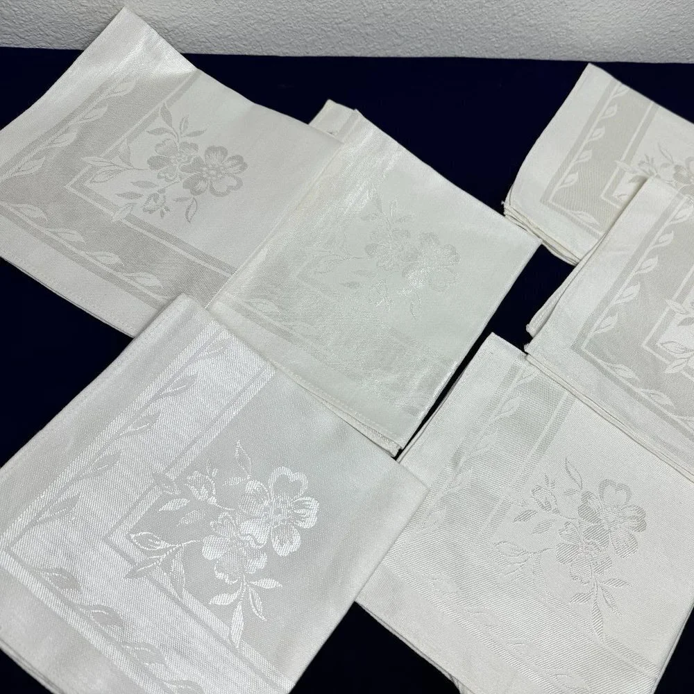 NWOT Set of 6 Napkins Cotton & Rayon